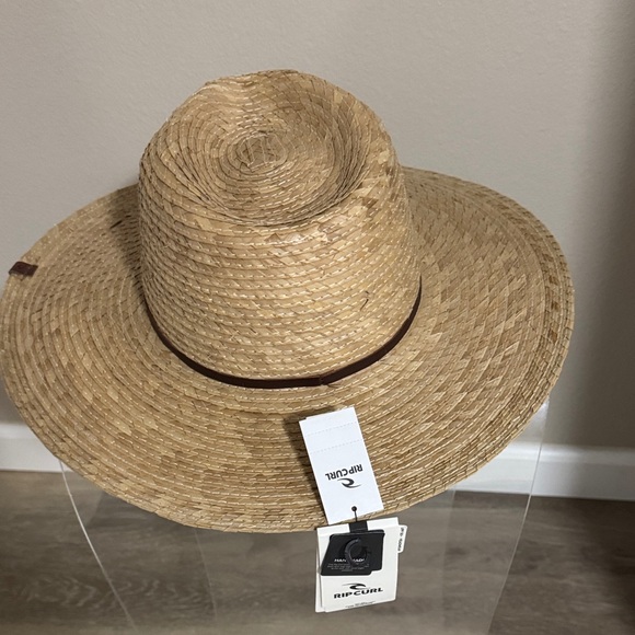 🆕 Rip Curl Women’s Tan Straw Hat with Brown Band - Picture 2 of 3